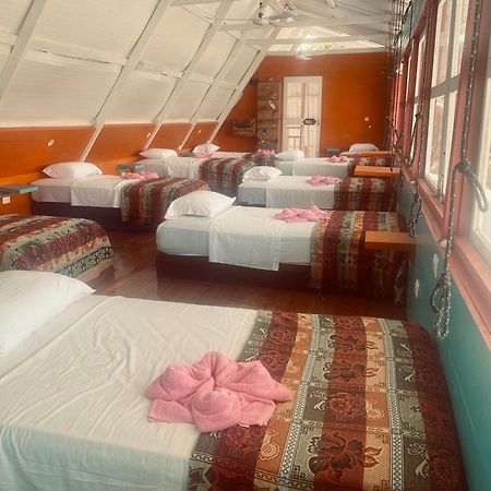 Hotel La Casa Rosada Lívingston 외부 사진